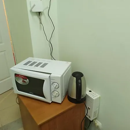 Hostel старий дворик,кімнати біля жд вокзалу