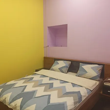 старий дворик,кімнати біля жд вокзалу Hostel Lviv