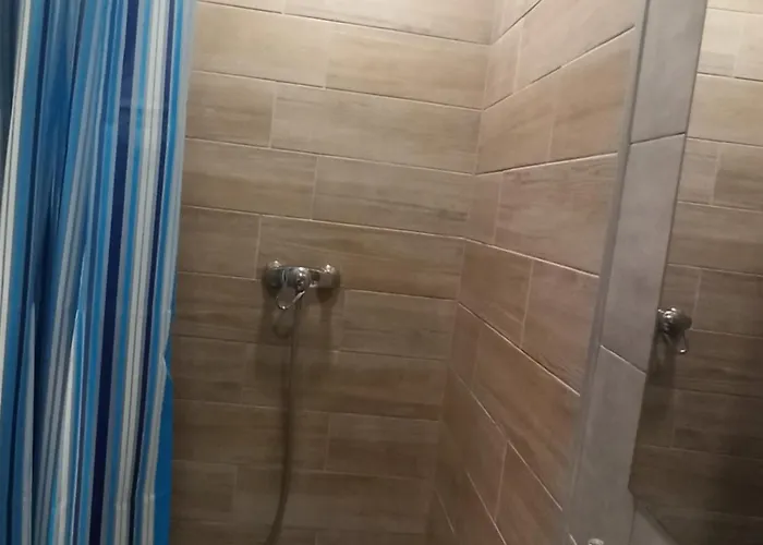 старий дворик,кімнати біля жд вокзалу ホステル *