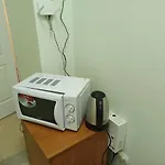 Хостел Staryi Dvoryk,кімнати подобово біля жд