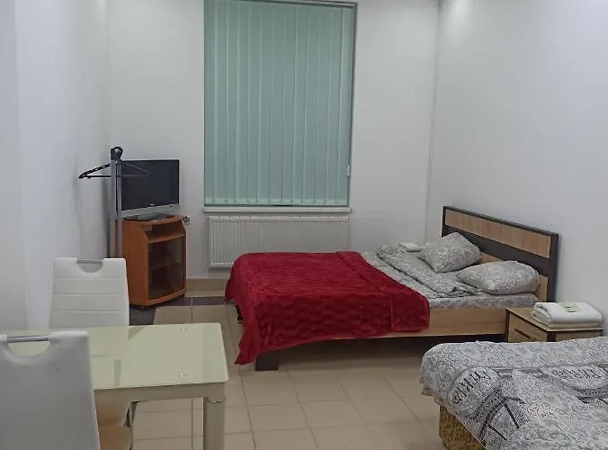 старий дворик,кімнати біля жд вокзалу Hostel Lviv