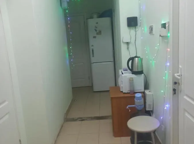 старий дворик,кімнати біля жд вокзалу Hostel Lviv