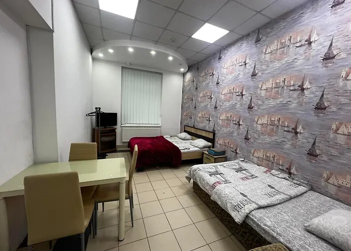 старий дворик,кімнати біля жд вокзалу Hostel Lviv